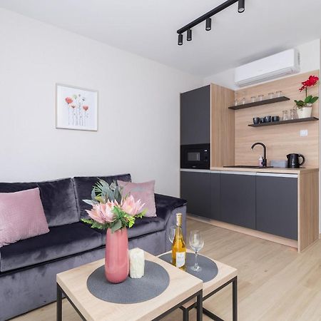 Modern Apartment Srodmiescie Krakow By Noclegi Renters Buitenkant foto