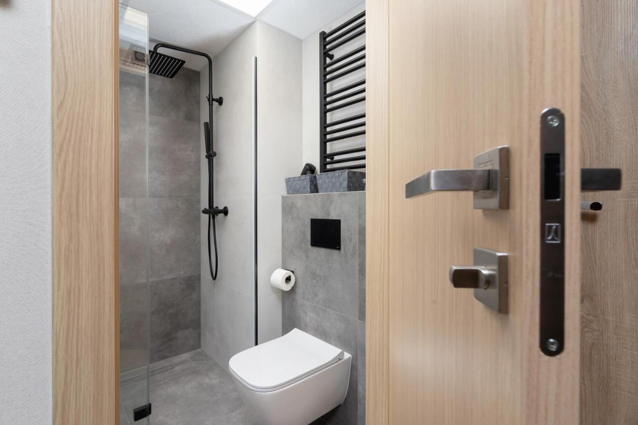 Modern Apartment Srodmiescie Krakow By Noclegi Renters Buitenkant foto