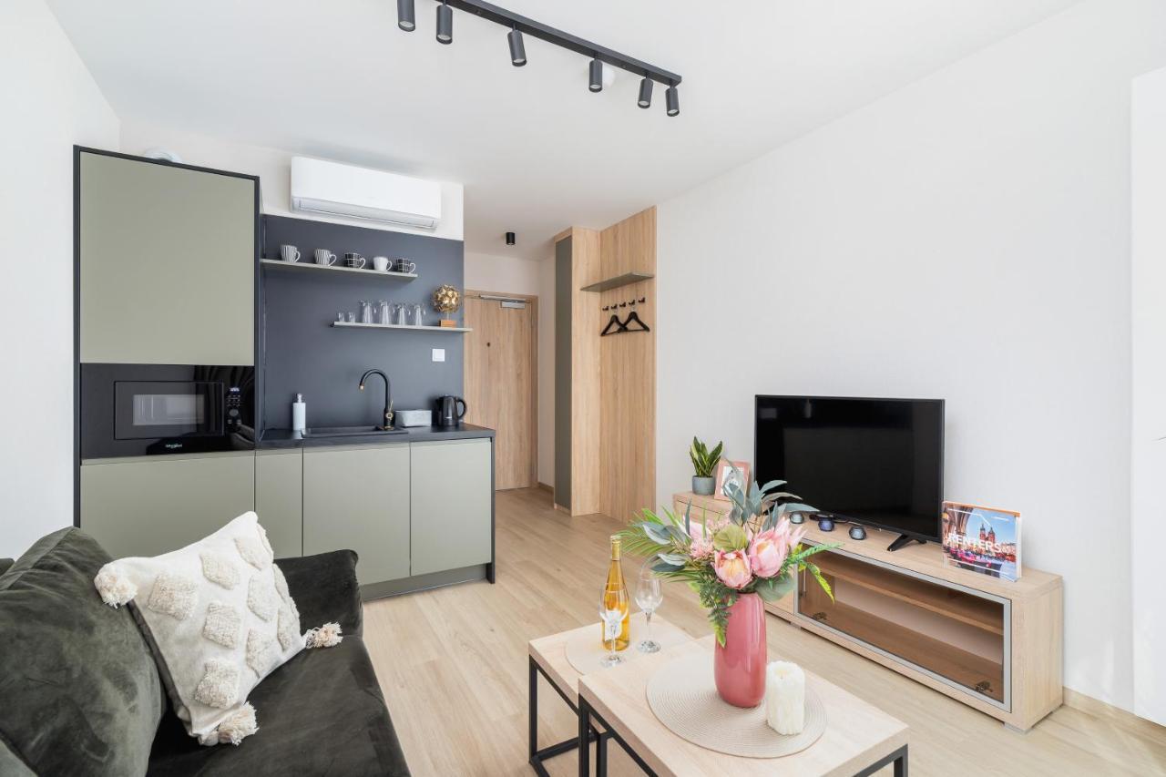 Modern Apartment Srodmiescie Krakow By Noclegi Renters Buitenkant foto